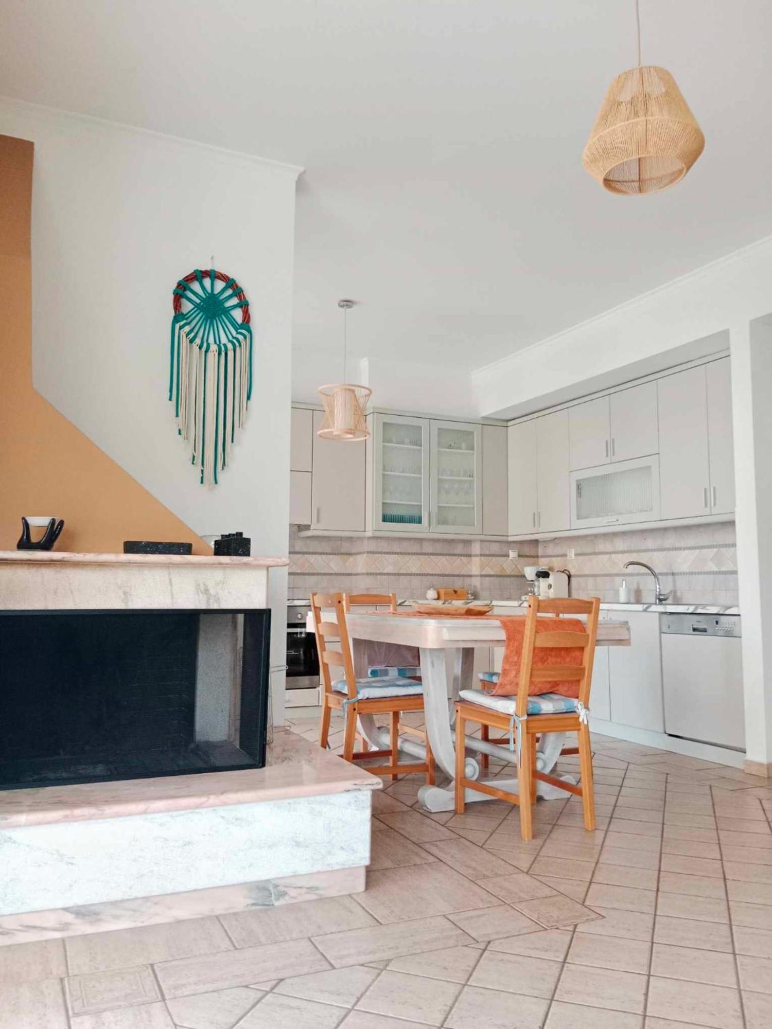 Lazarus 2Bd Apartment In The Center Patras Exteriör bild