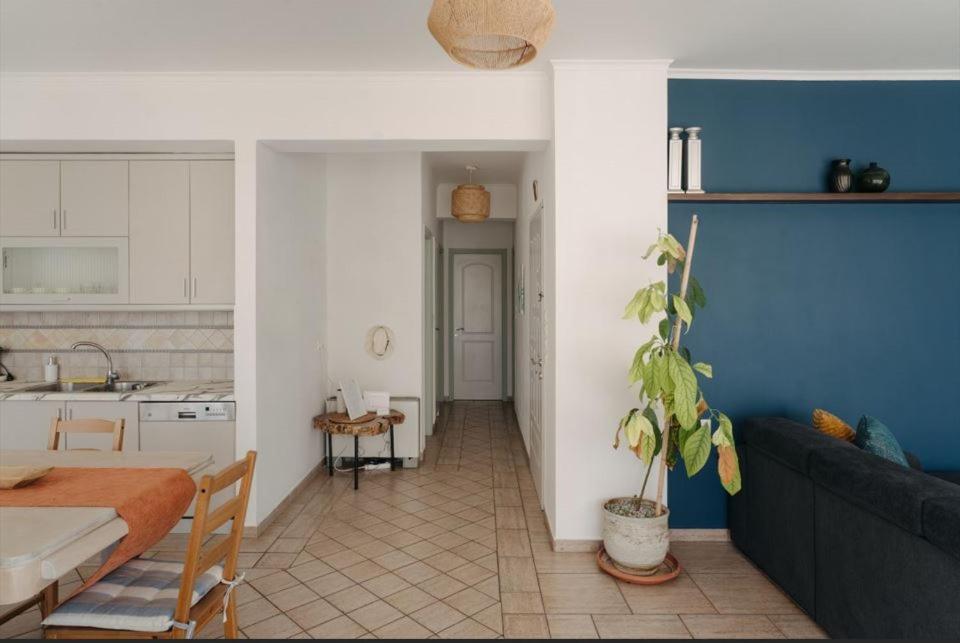 Lazarus 2Bd Apartment In The Center Patras Exteriör bild