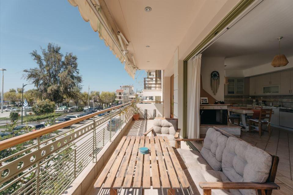 Lazarus 2Bd Apartment In The Center Patras Exteriör bild